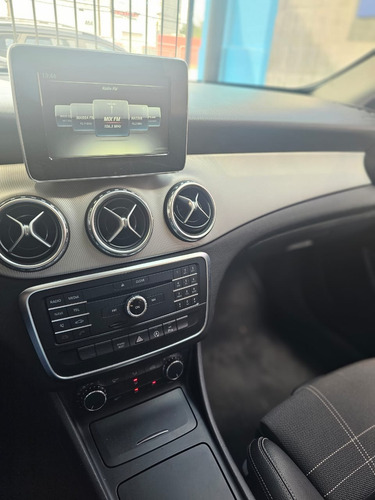 Mercedes-Benz Classe GLA 1.6 Advance Turbo Flex 5p