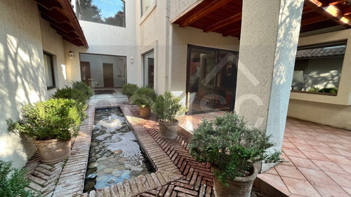 Exclusiva Casa En Sector Los Nogales De La Dehesa