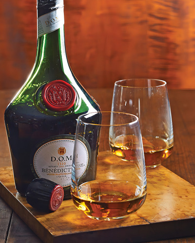 Licor Benedictine D.o.m 700ml Licor Francês Bénédictine +