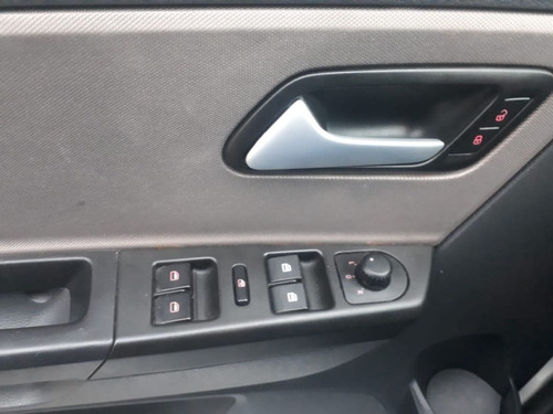 Volkswagen Spacefox 1.6 Mi Trend 8v Flex 4p Manual