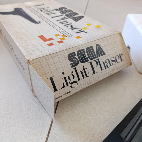 Light Phaser Sega Pistola Master Syst Tectoy Con Caja Negro (Usado)