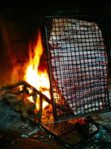 Imagen 4 de 10 de Parrilla Portatil Asador Libro Pinche 35x50 Premium Brasas®