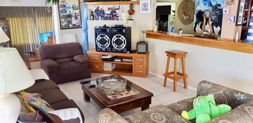 Venta Casa En 2 Lotes San Isidro Labrador Al Agua
