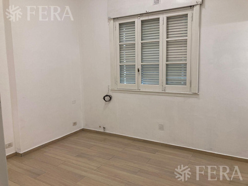 Venta Local En Crucesita - Avellaneda
