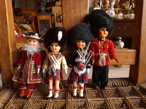 Vintage Muñecos De Sololoy Celuloide Soldados Británicos