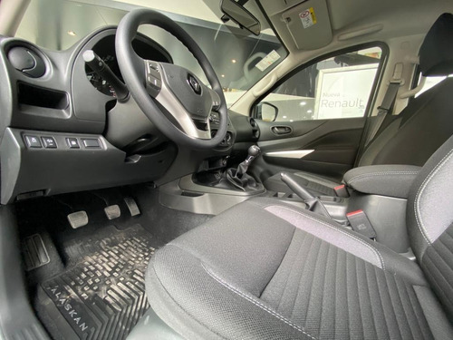 Imagen 8 de 25 de Renault Alaskan Confort 4x2 Mt