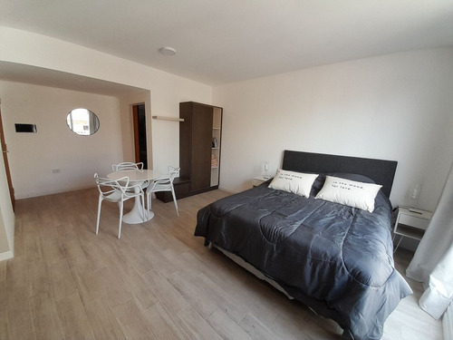 Alquiler Monoamb C/balcon A 50m Hospital Italiano