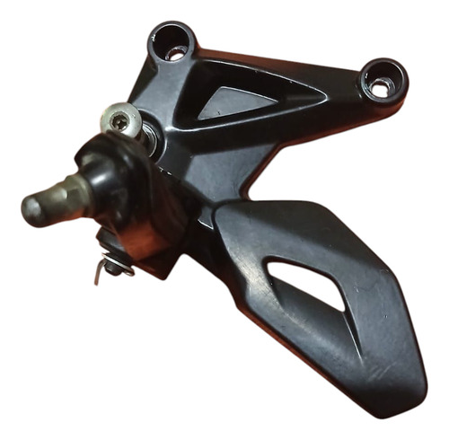 Apoya Pie Trasero Izquierdo Bajaj Rouser Ns200