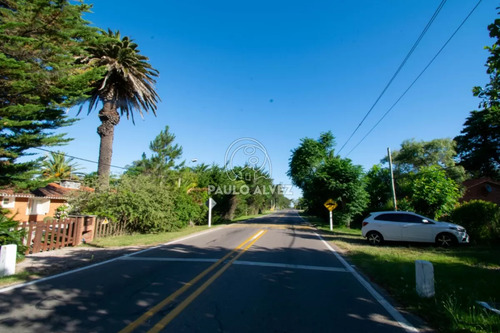 A 150 Metros Del Mar