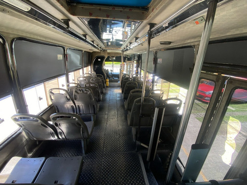 Buseta Agrale Ma 8.5tca Plus E 30 Pasajeros 2006