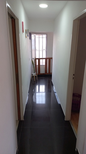 Imagen 25 de 30 de Excelente Y Moderna Casa De 5 Ambientes Con Acceso Para Varios Vehículos - Nuevo Wp De Contacto 1137868438!