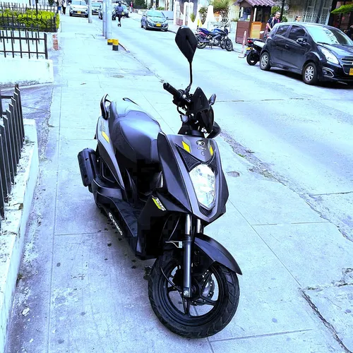Motor: Monocilíndrico De 4 Tiempos, Ohc, Con Refrigeración P