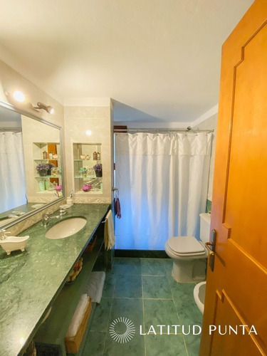 Imagen 10 de 28 de Casa De 4 Dormitorios Y Parrillero - Punta Del Este Jardines De Cordoba
