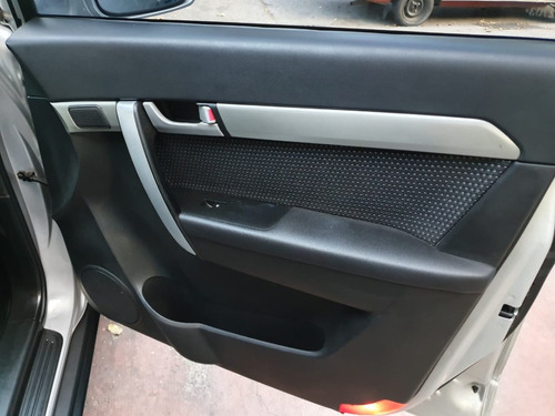 Imagen 19 de 20 de Chevrolet Captiva Ls 2.4 7a 2014