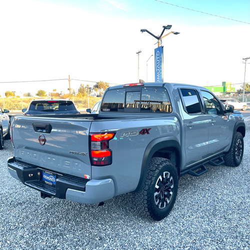 Nissan Frontier Pro 4X V6 3.8L 4x4