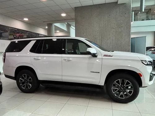 Chevrolet Tahoe 5.3 V8 Z71 4Wd At