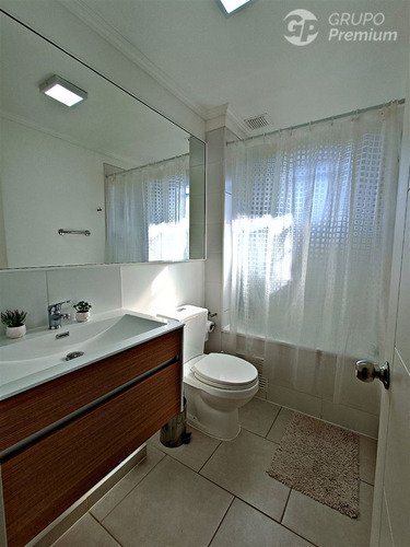Casa En Venta De 4 Dorm. En Pucón