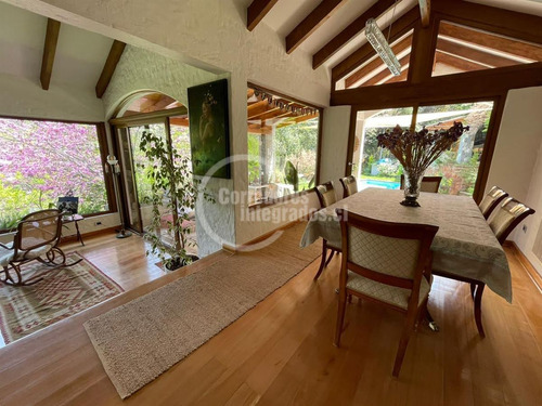 Linda Casa En Venta De 5 D En Cond. Refugios Del Arrayán