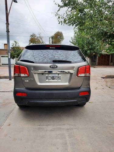 Kia Sorento 2.4 Ex Premium 4x4 6at 2011