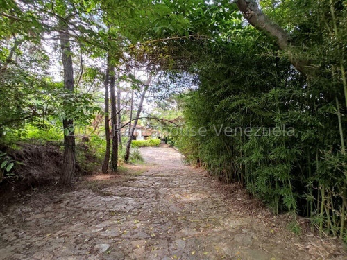 Casa De Campo En Venta En Hacienda Loma Brisa La Victoria 24-763 Wjo