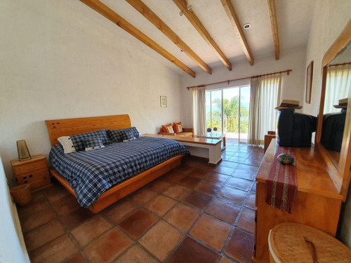 Venta Casa Las Lomas De Dimensiones Monumentales. Alberca Climatizada Y Jardín Plano Con Vistas Espectaculares Y Todos Los Servicios En Fracc Rancho San Diego Ixtapan De La Sal Edomex