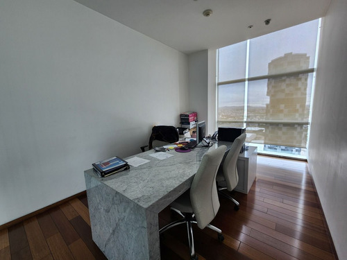 Oficina Premium En Venta En Torre Jv Iii - Piso Completo