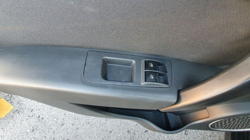 Fiat Grand Siena 2013 1.4 Attractive Flex 4p