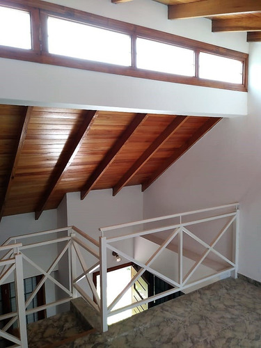 Ph O Casa Independiente, Villa Primera