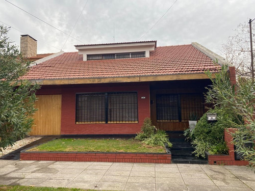 Casa  En Venta En Martin Coronado, Tres De Febrero, G.b.a. Zona Oeste