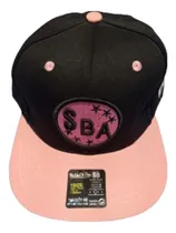 Comprar Gorra Bordada Con Emblemas - Visera Plano