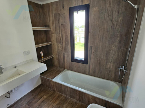Casa En Venta 6 Ambientes - Barrio Cerrado Santo Tomás -