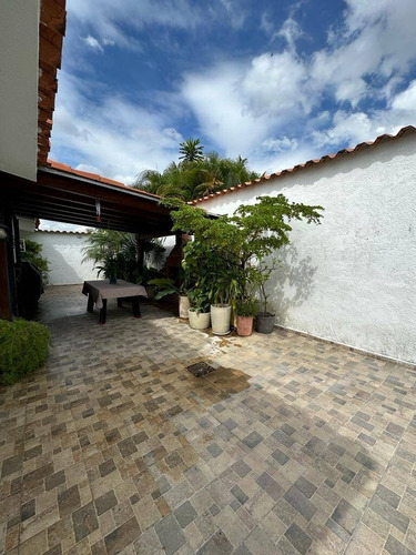 Imagen 22 de 24 de Yasmin Roa En Venta Casa En El Trigal Norte Calle Cerrada Cod 165871