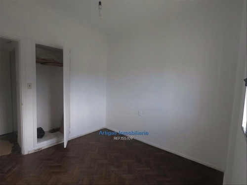 Apartamento De Dos Dormitorios