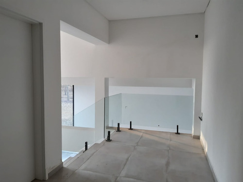 Imagen 12 de 23 de Chacras De La Villa - Casa 3 Dorm 330 M2 Cub - A Estrenar - Villa Allende