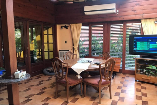 Casa / Hostal En Venta Sierra De Los Padres 11amb.