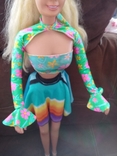 Muñeca Barbie Gigante Bootleg 64 Cm. De Alto (Usado)
