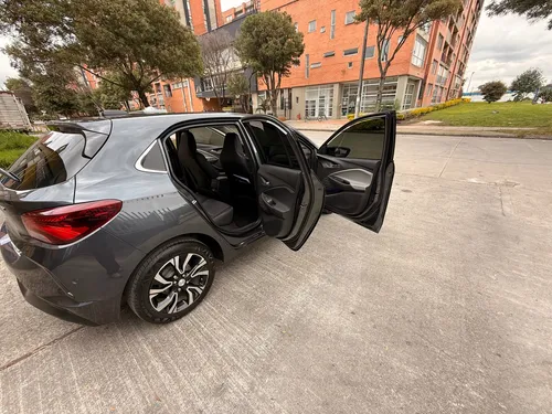 Chevrolet Onix 1.0T Premier Hatch At