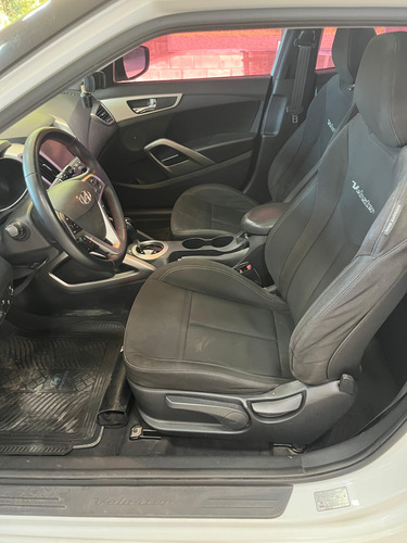 Hyundai Veloster 1.6 130cv At