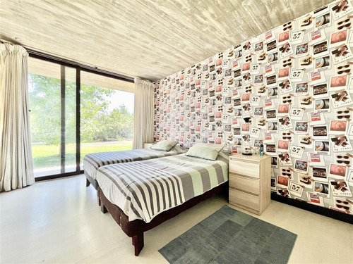 Casa En Venta De 4 Dorm. En Colina