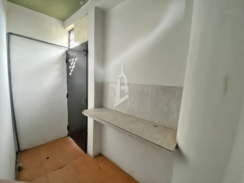 Imagen 13 de 14 de Venta/alquiler Local En La Torre Loreto, Av. Las Américas Con Vía Colombia