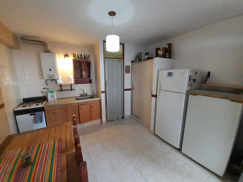 Imagen 9 de 17 de Magnifico Dúplex En Venta En Villa Gesell Con Cochera Semicubierta A Solo 150 Metros De La Playa