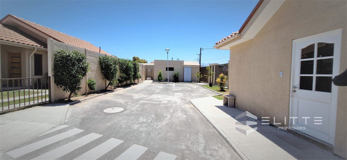 Casa De 3 Dorm 2 Baños En Venta En La Cruz Oportunidad Única