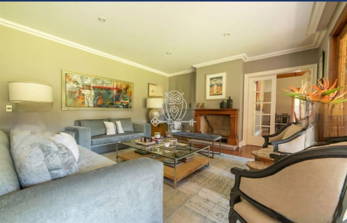 Casa Estilo Ingles En Venta De 7 Dorm. Las Brisas En Colina