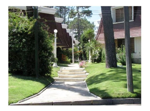 Imagen 10 de 11 de Apartamento En Venta En Punta Del Este, Mansa, Duplex Con 2 Dormitorios En Zona Mansa
