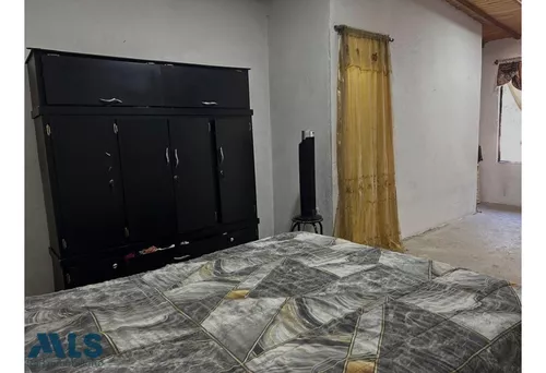 Casa 3 Niveles Con Opotunidad De Ampliación(mls#248282)