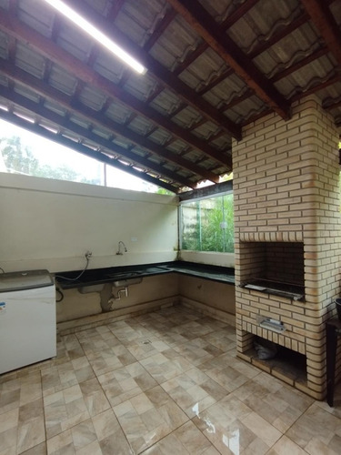 Chácara Em Ibiúna Terreno 876m E Lago - Casa + Edícula