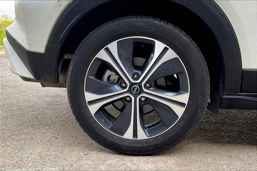 Nissan Kicks E-Power Platinum At