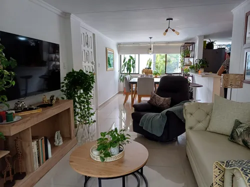 Apartamento En Venta En El Poblado. Cod V12295