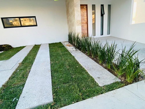 Imagen 4 de 27 de Casa En Venta Con Alberca Propia En Zibatá, Querétaro