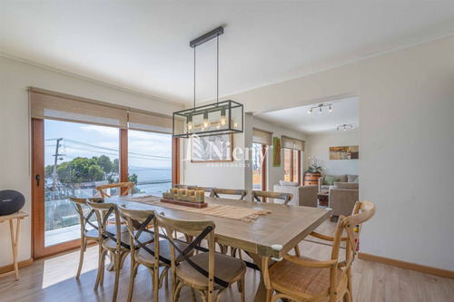 Casa Rentando 10% Anual. 6 Dorm, Vista Al Mar . Reñaca